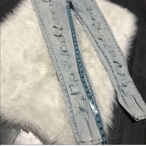 JC & JQ washed out light ripped Size 9 jeans - Picture 3 of 8